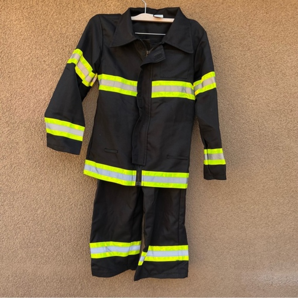 I Want To Be. Fireman Costume Size 7-8